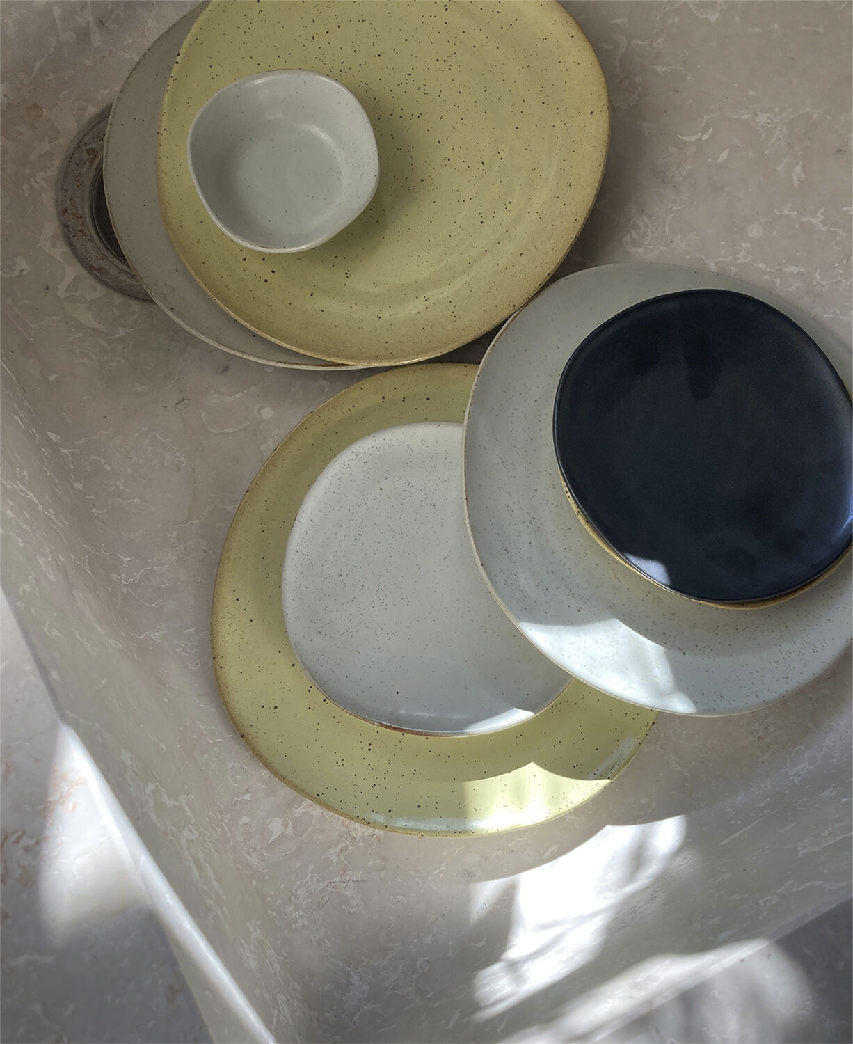 Flow Bowl - Small - Off-white Speck