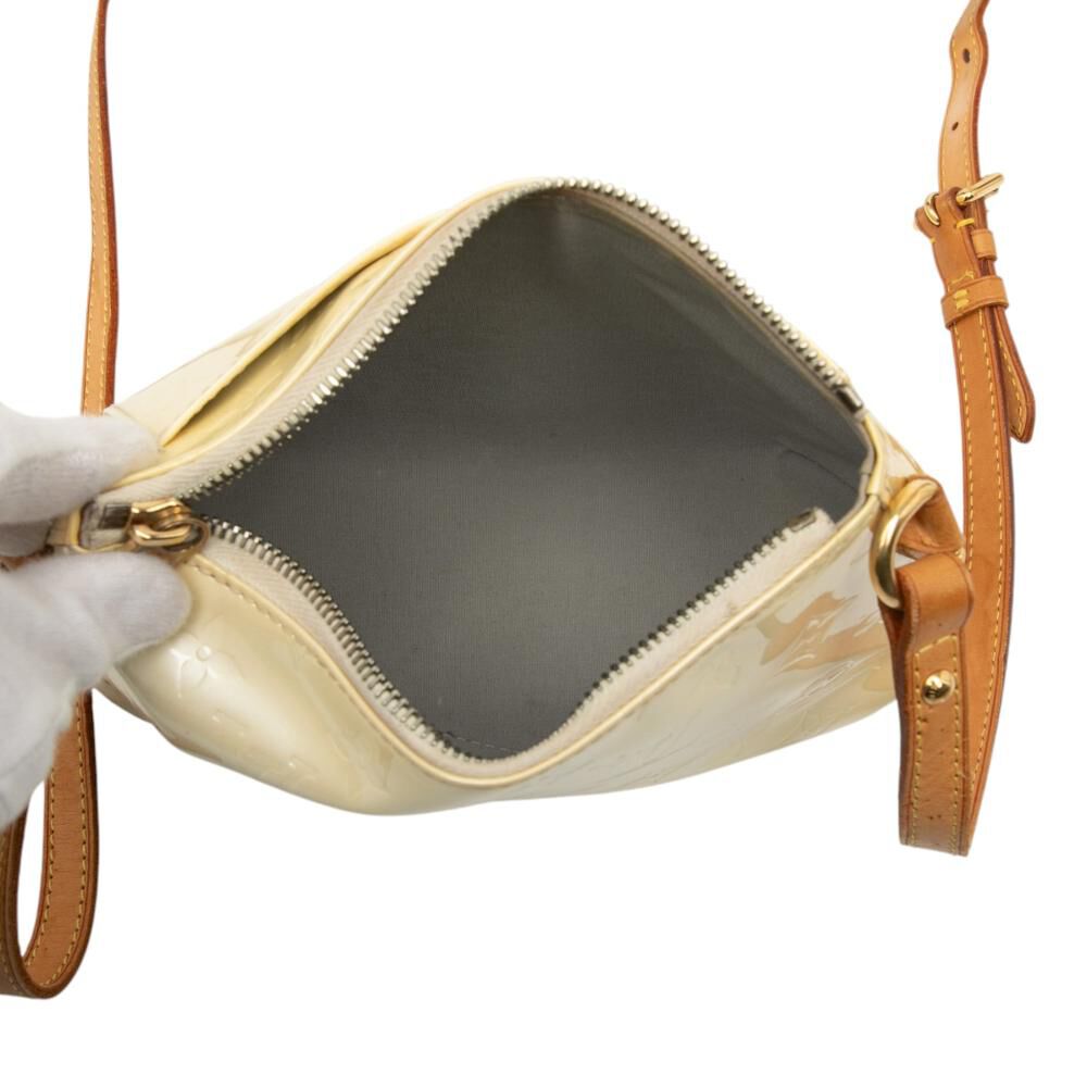 Louis Vuitton Shoulder Bags