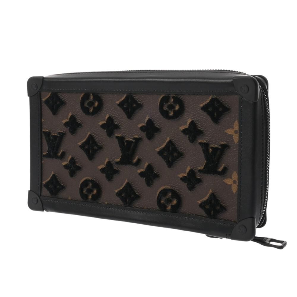 Louis Vuitton Clutch