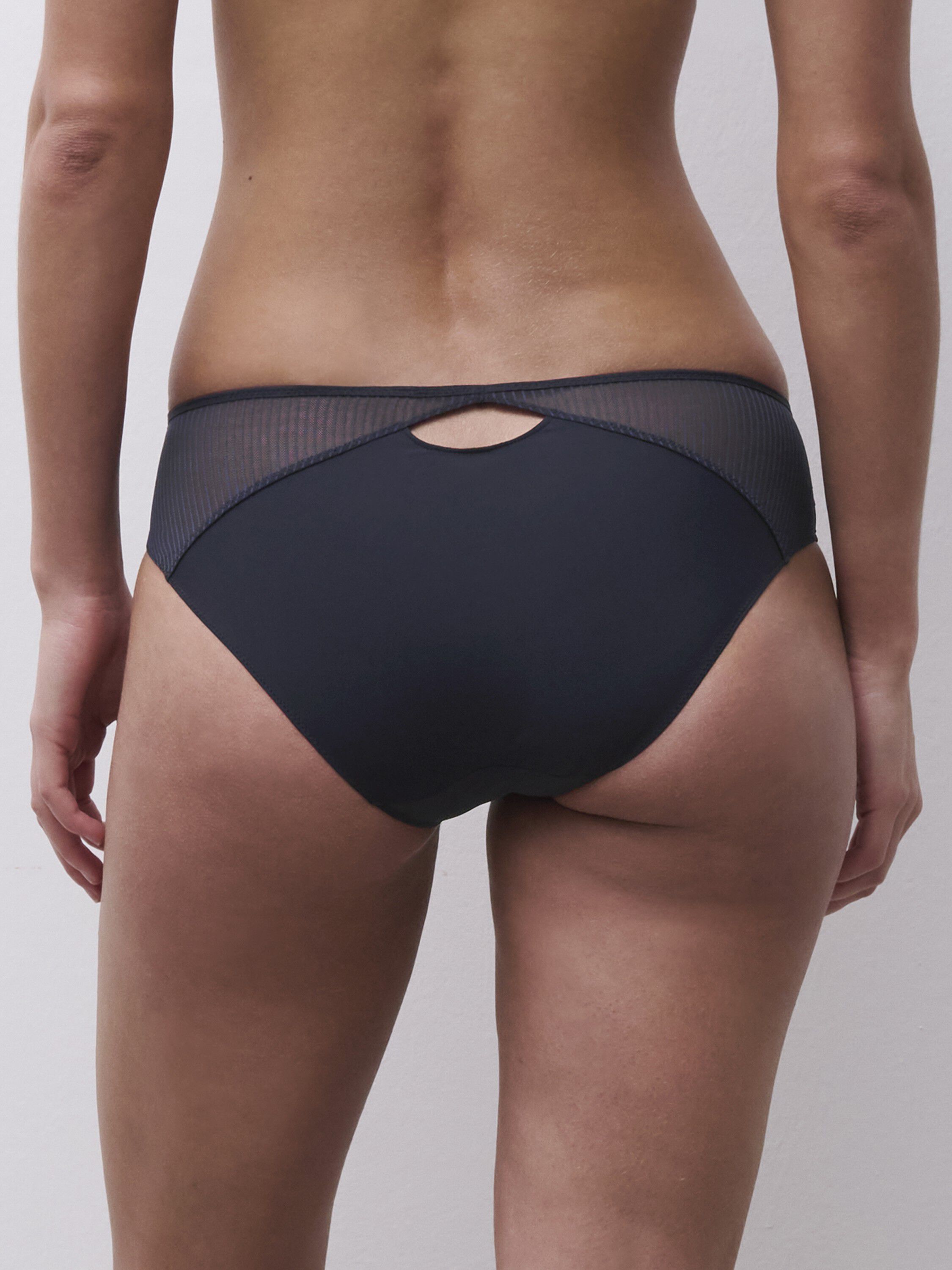 Legend Full brief