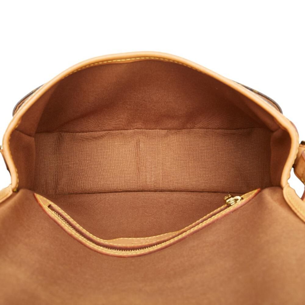 Louis Vuitton Shoulder Bags