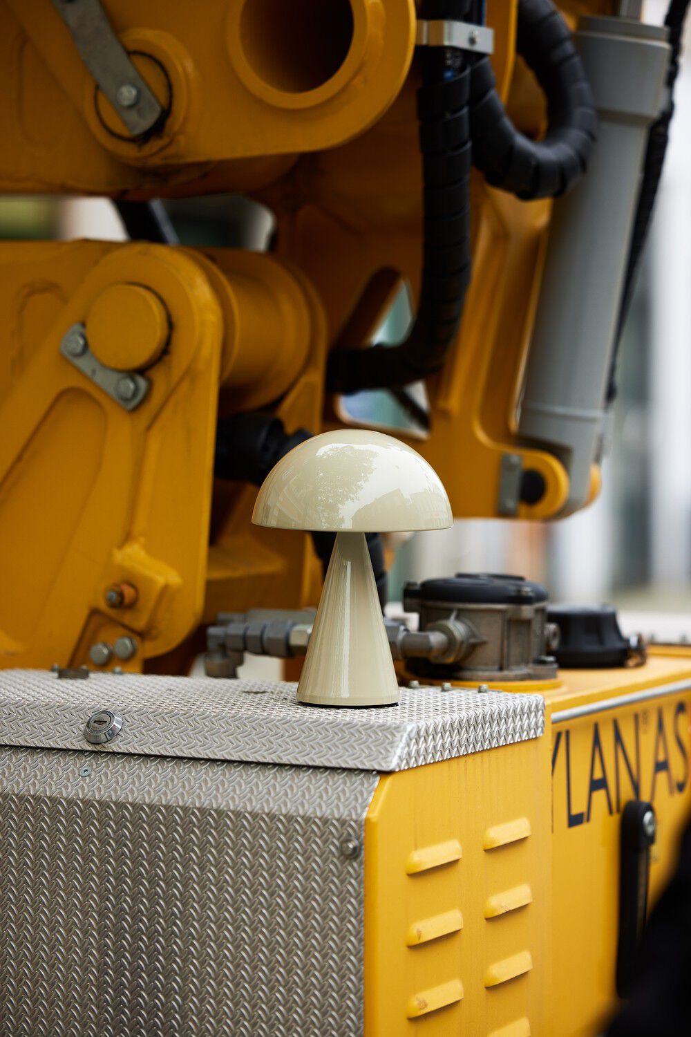 Mush Portable Lamp Light Sand