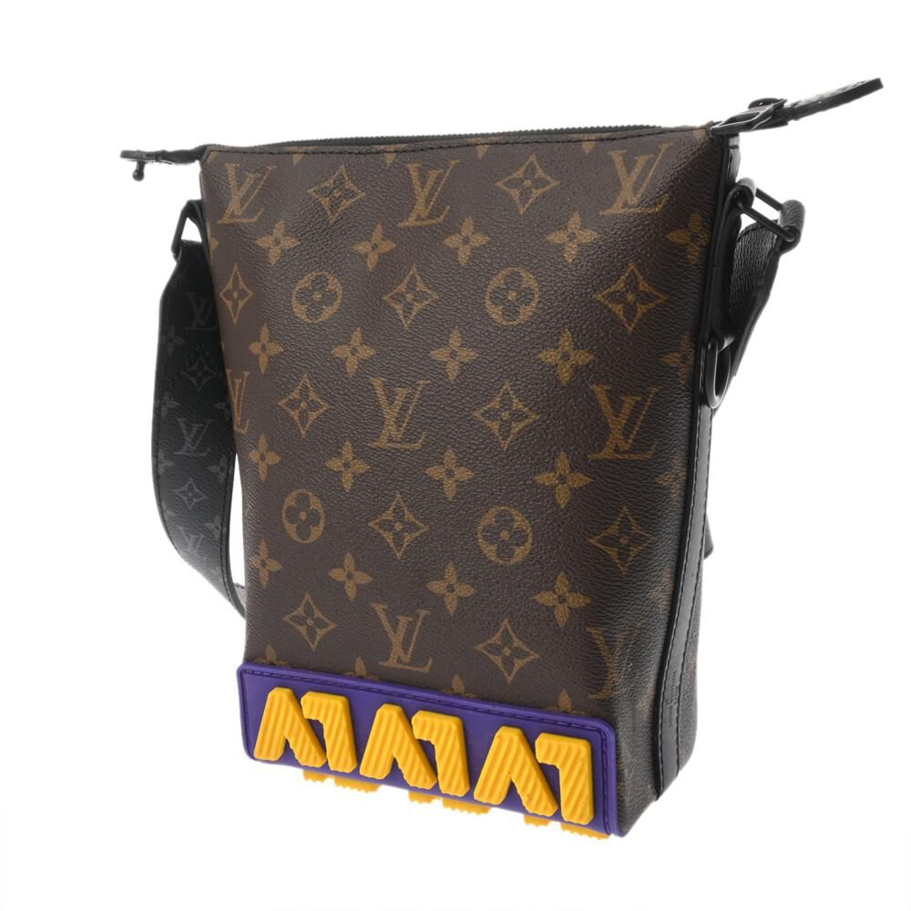 Louis Vuitton Shoulder Bags