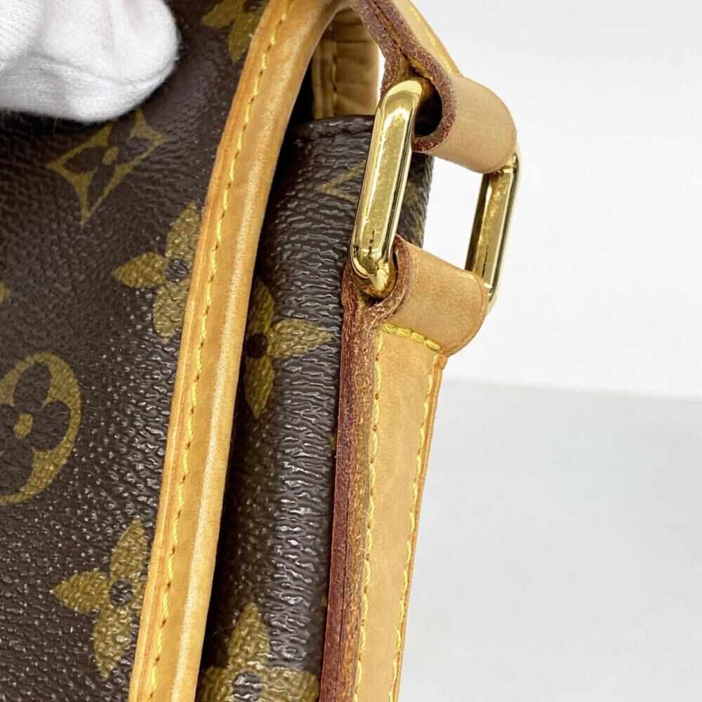 Louis Vuitton Shoulder Bags