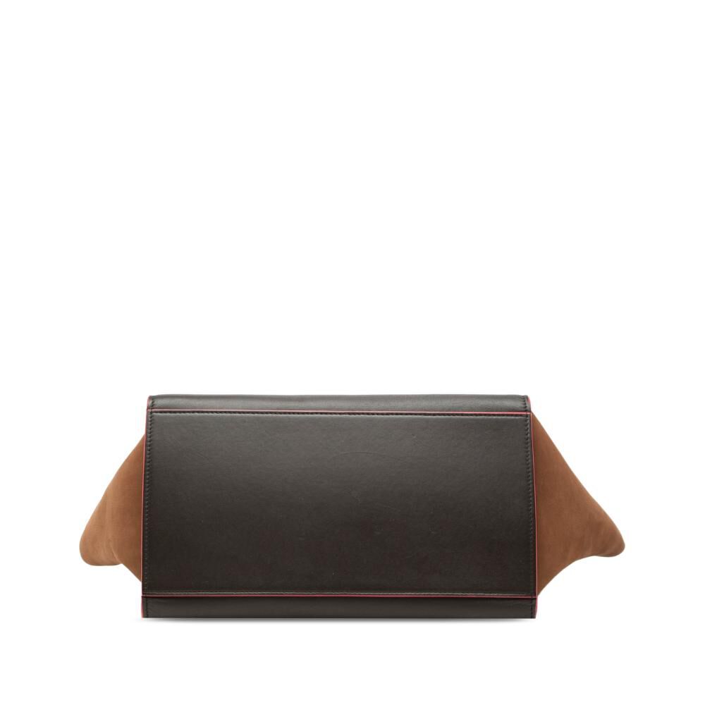 C&eacute;line Trapeze