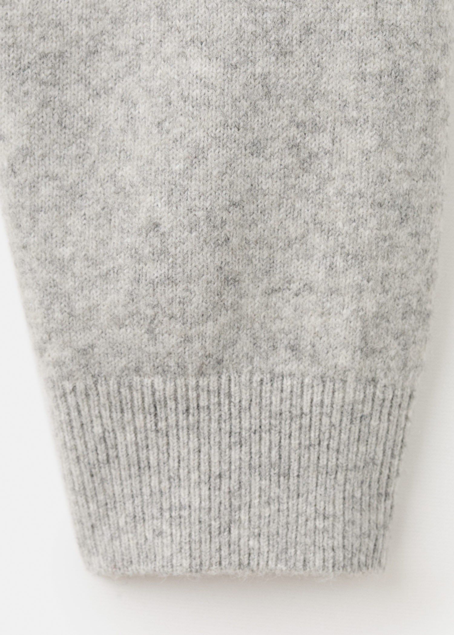 Long-sleeved polo-neck sweater