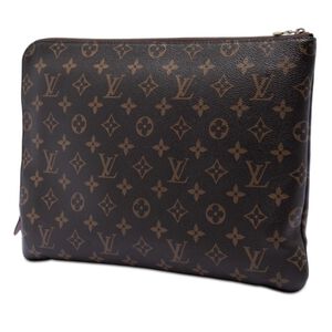 Louis Vuitton Clutch