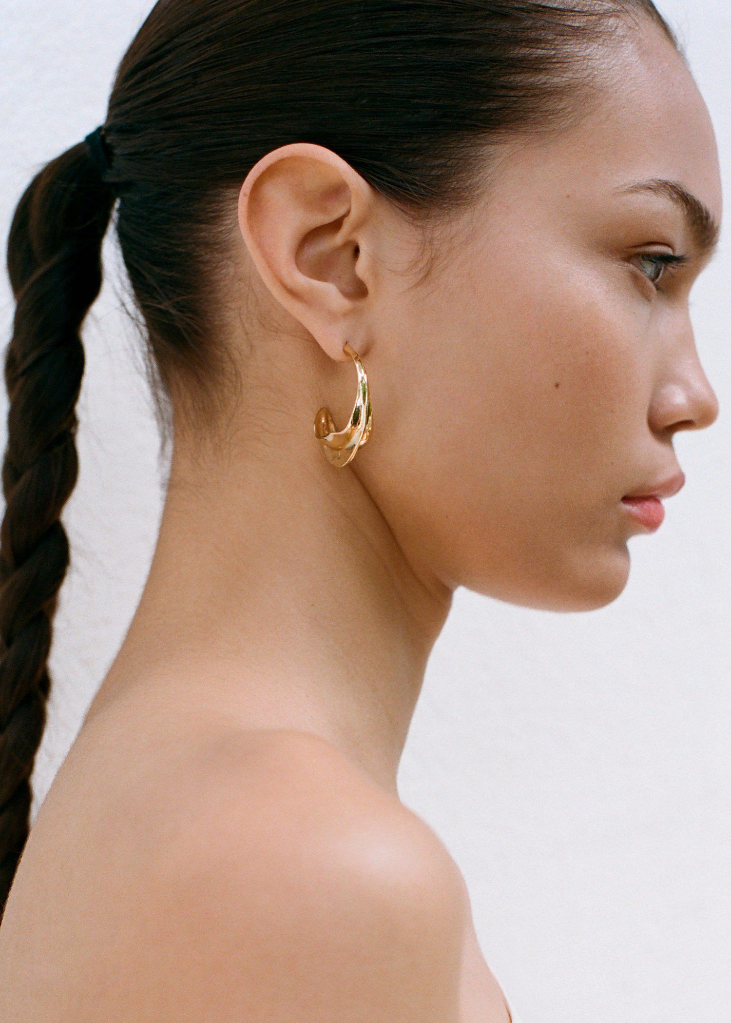 Embossed hoop earrings