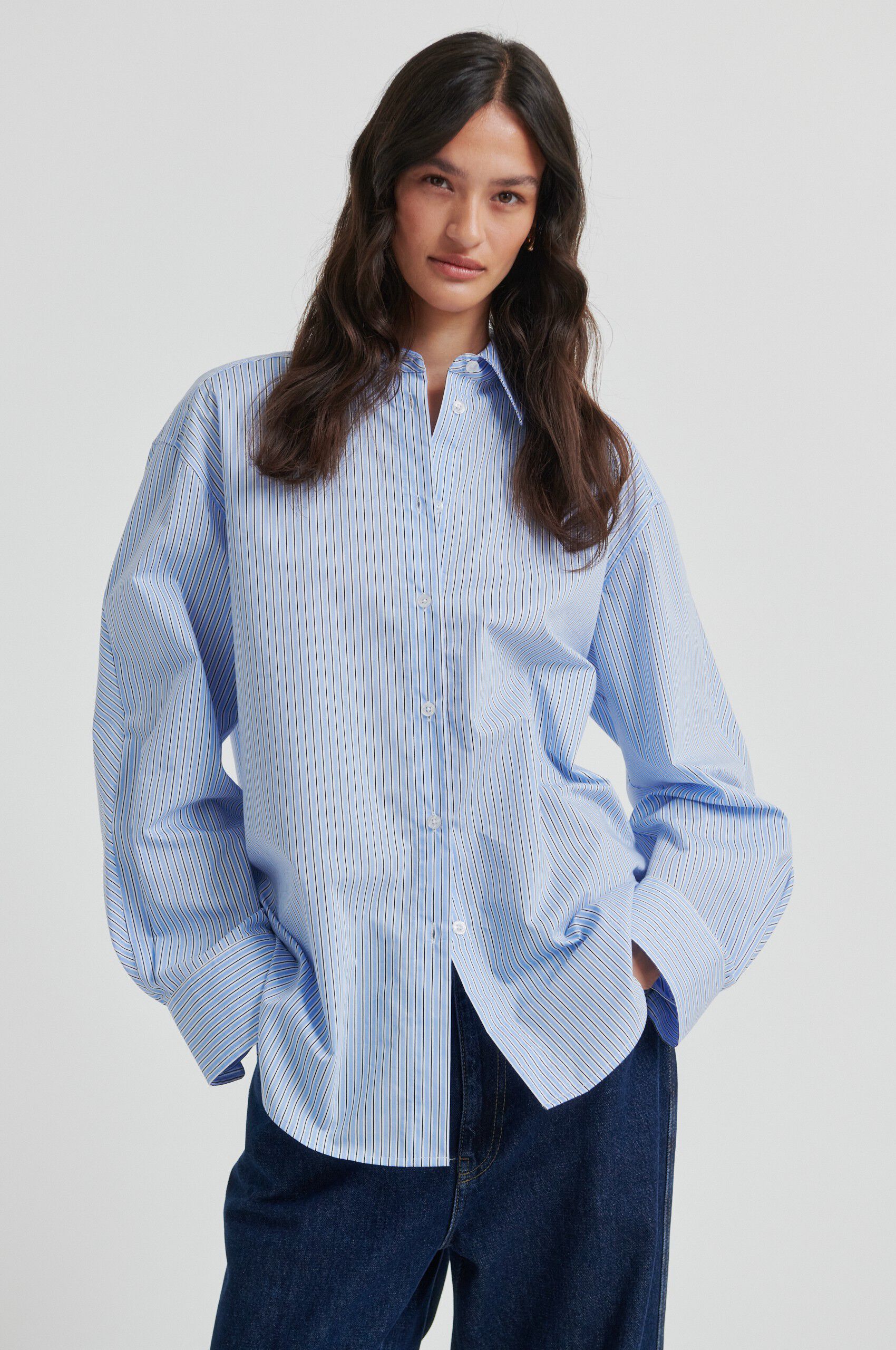 Almine Classic Shirt