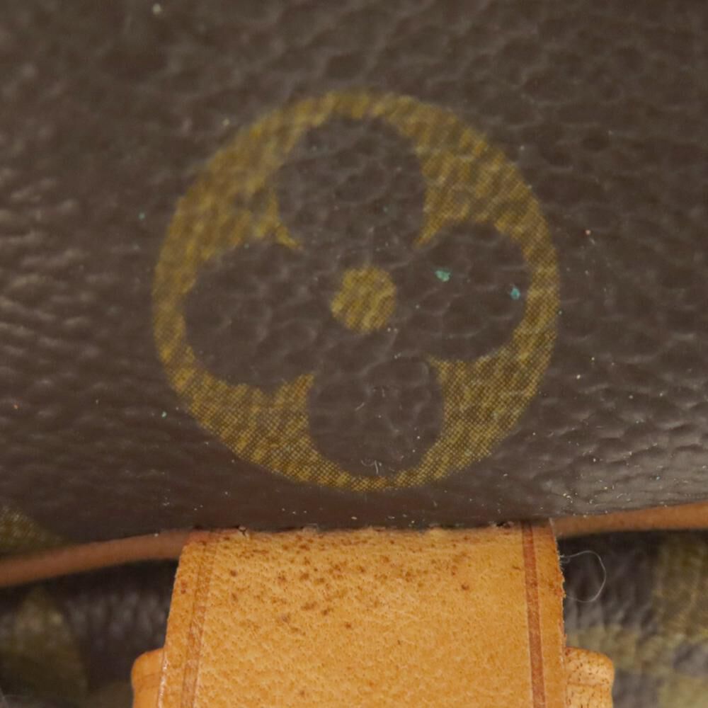 Louis Vuitton Saumur