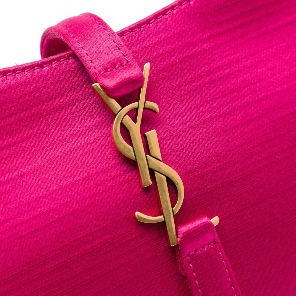 Yves Saint Laurent Shoulder Bag