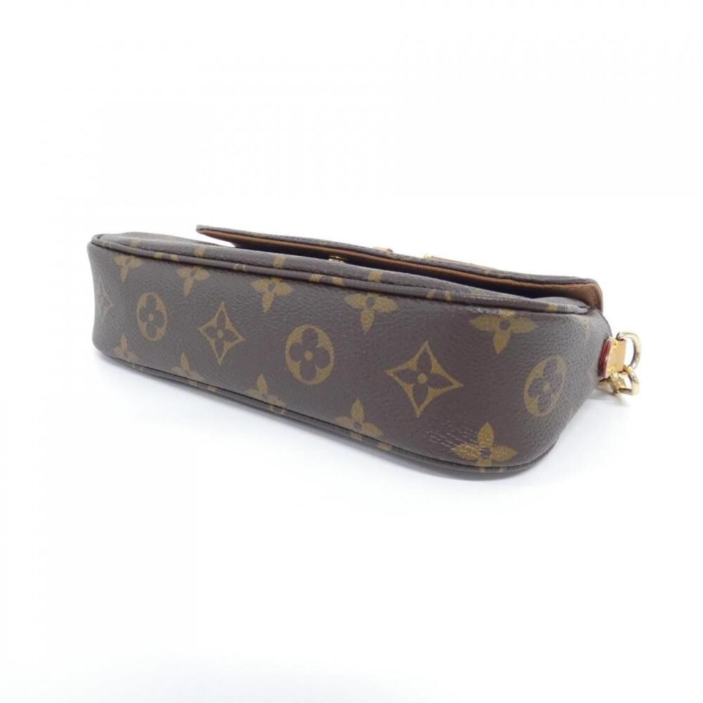 Louis Vuitton Shoulder Bags