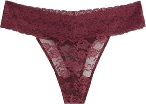Stringtrosor i mjuk spets med l&aring;g