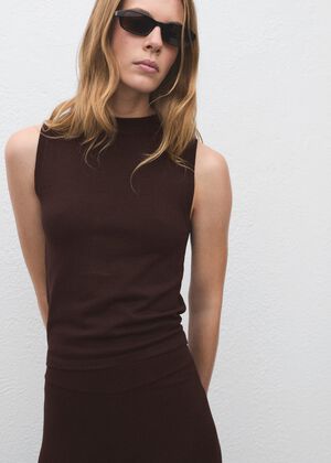 Fine-knit top