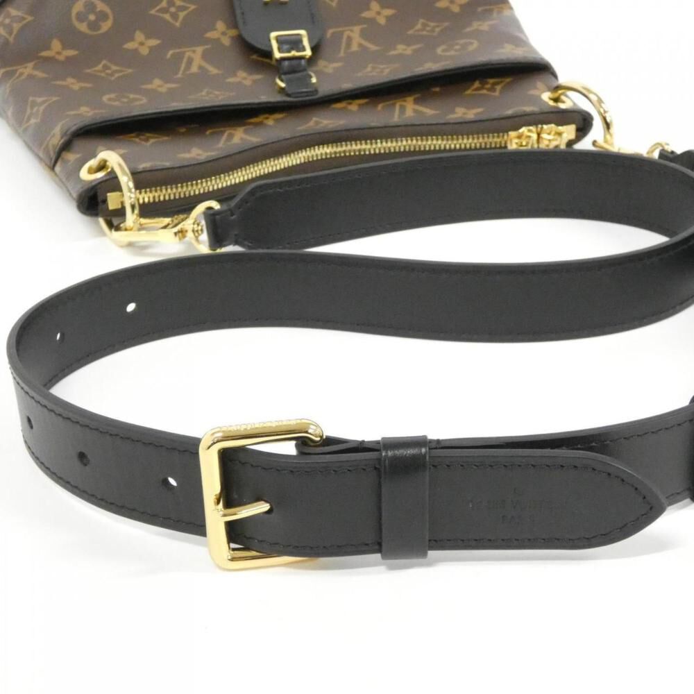 Louis Vuitton Shoulder Bags