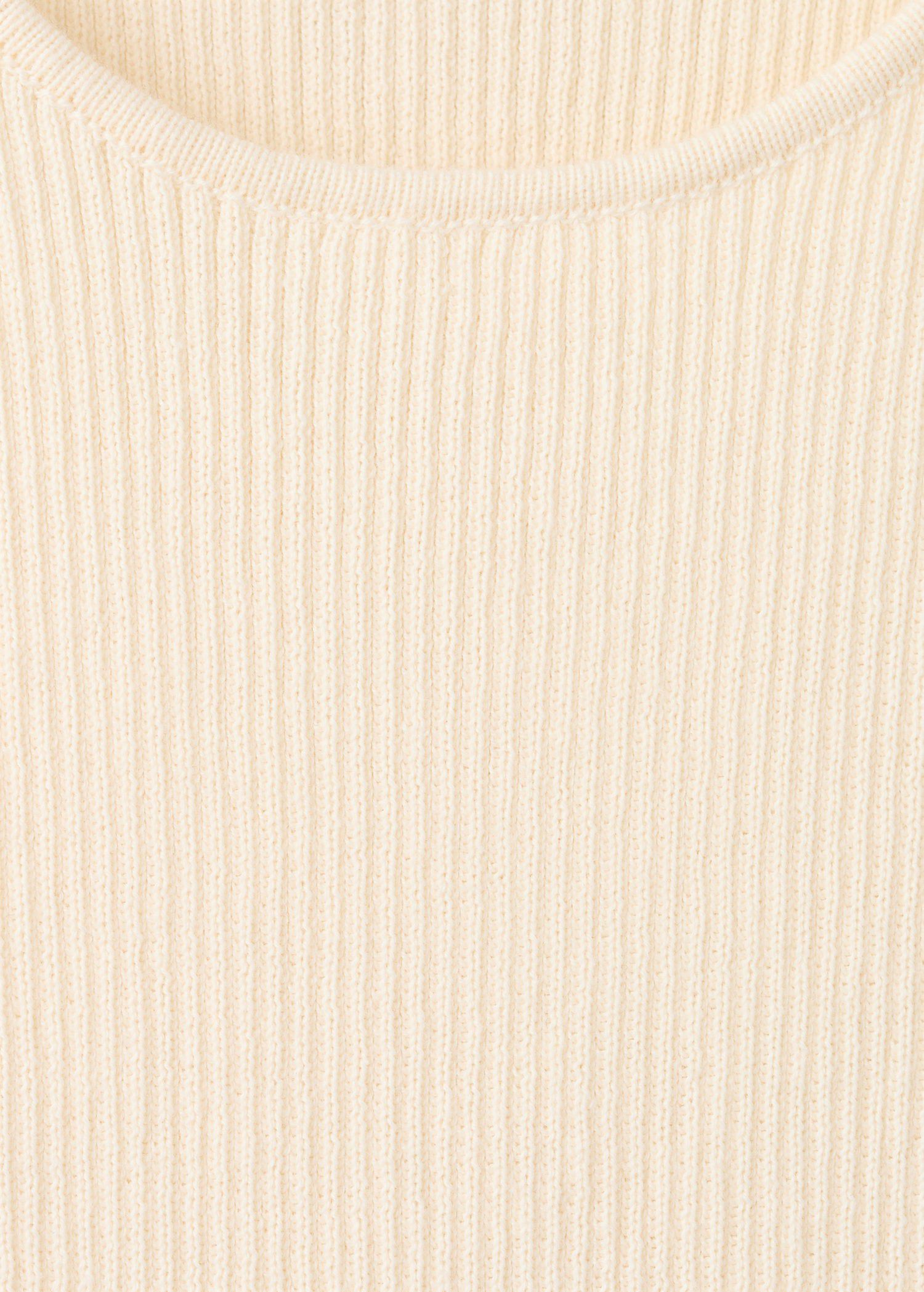Fitted fine-knit top