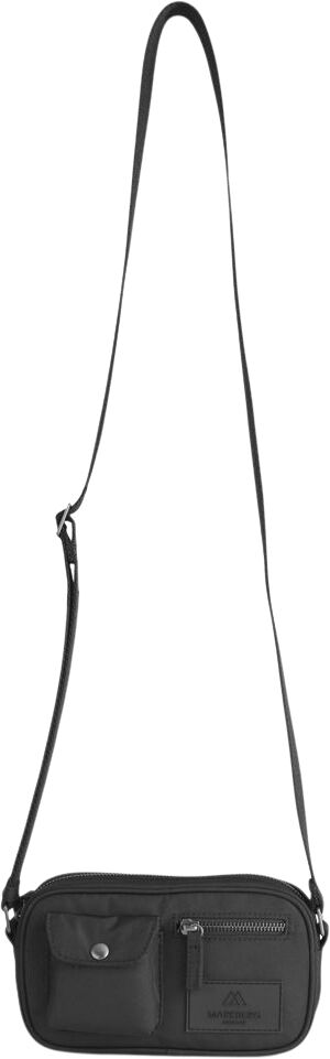 DarlaMBG S Cross. , Monochrome