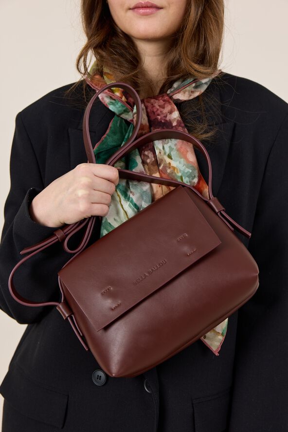 METRO Cross Body Bag