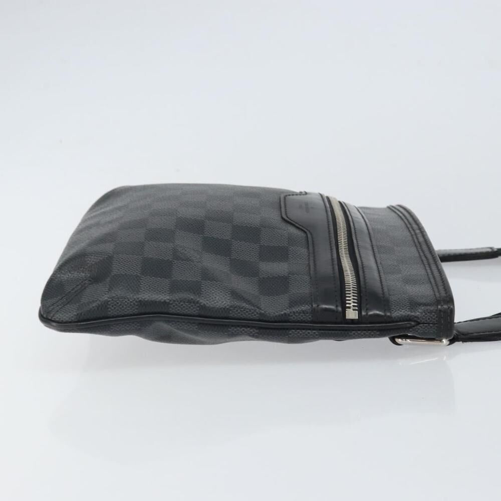 Louis Vuitton Shoulder Bags