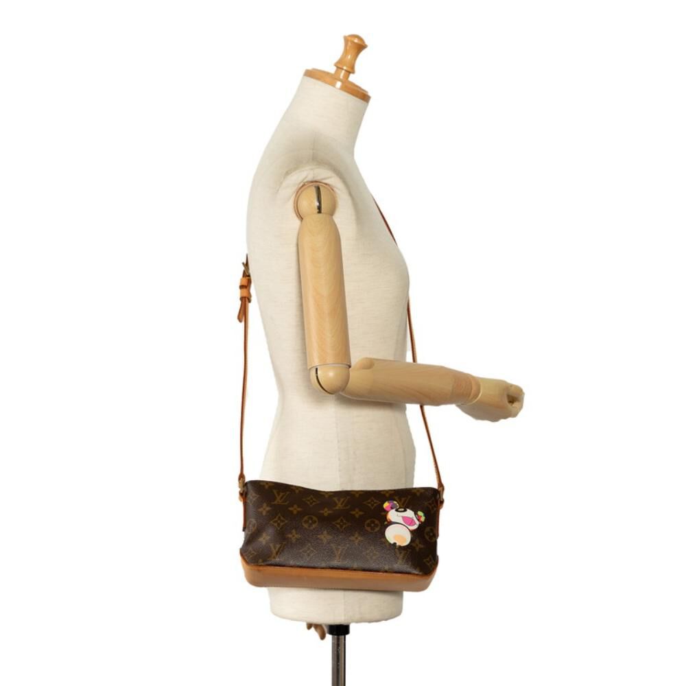 Louis Vuitton Shoulder Bags