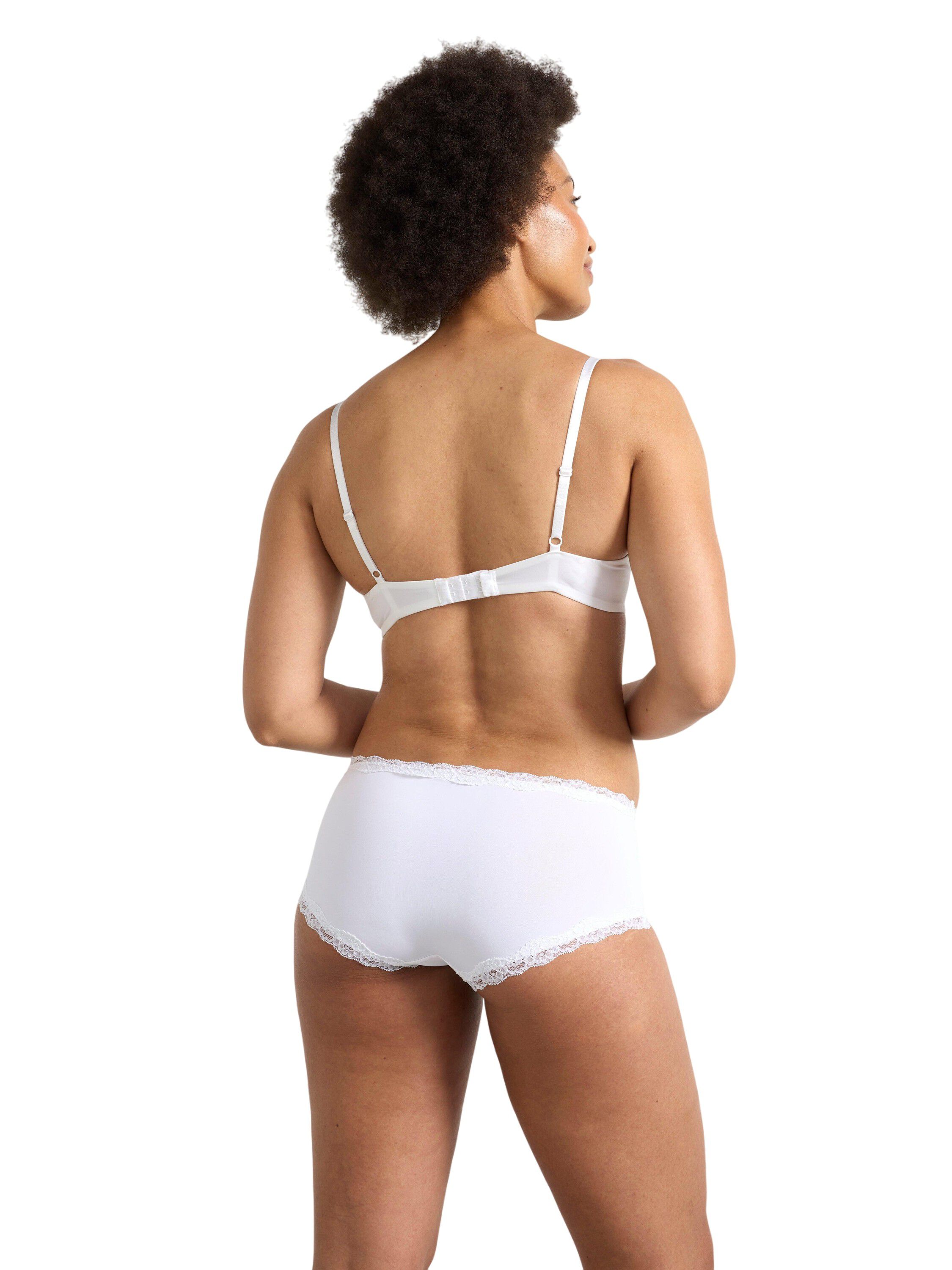 Trosor med normal midja med spets kant