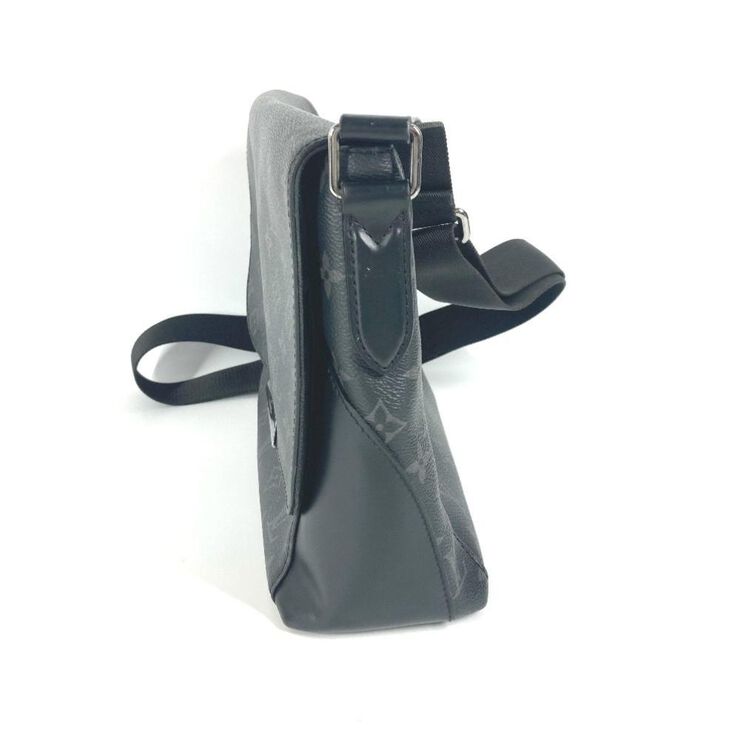 Louis Vuitton Messenger