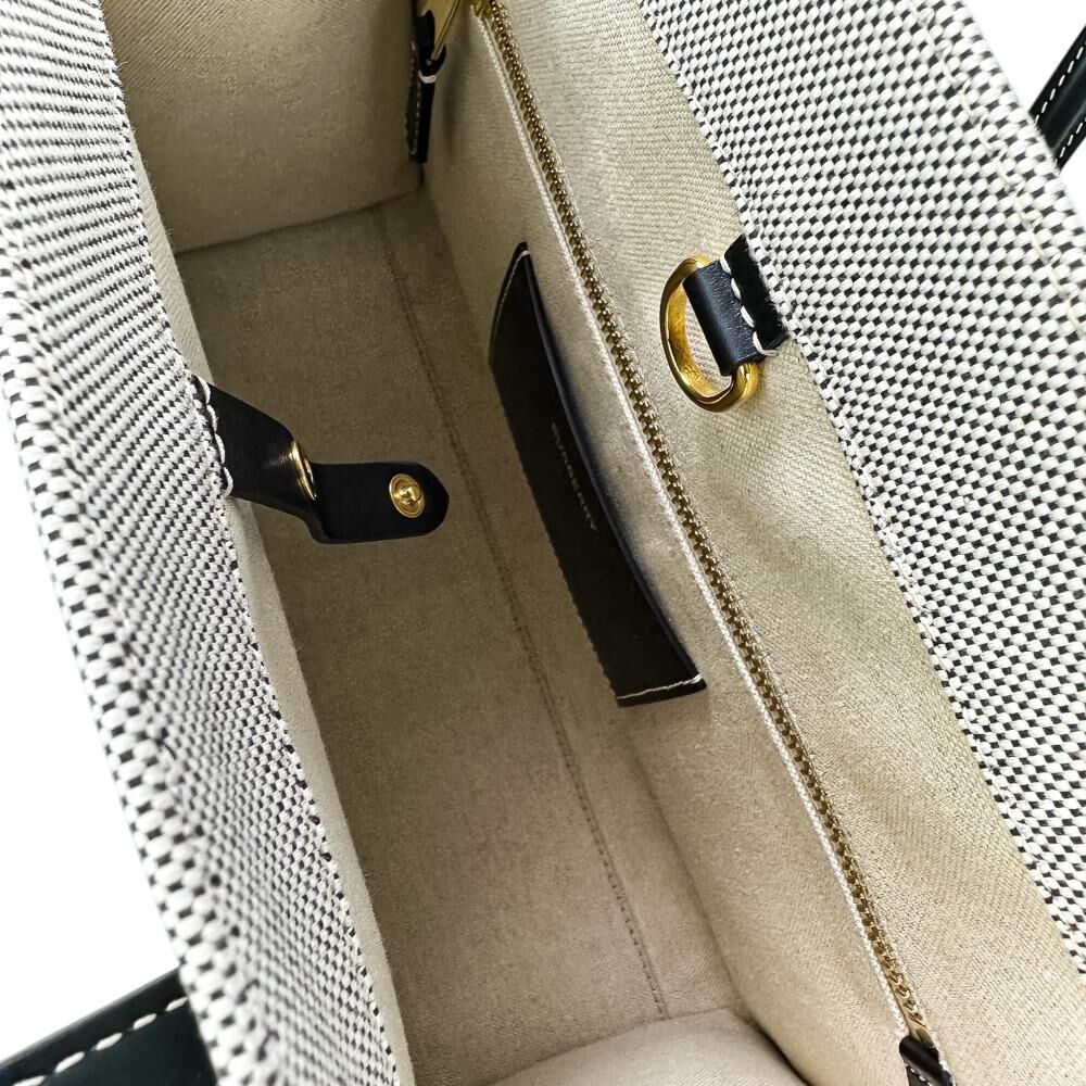 Burberry Tote