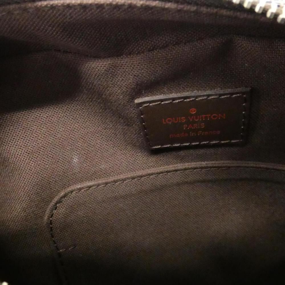 Louis Vuitton Shoulder Bags