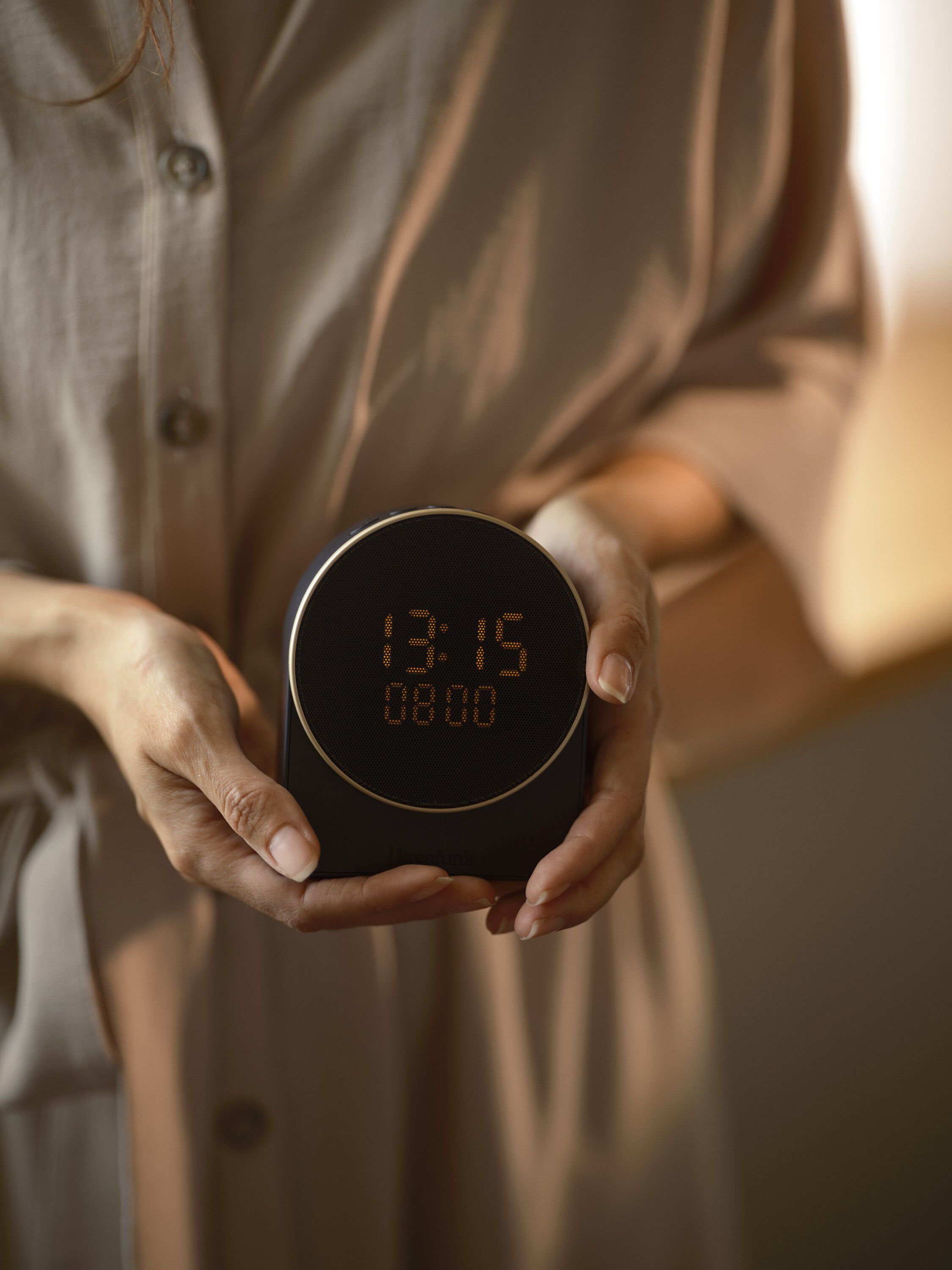 Ivy v&auml;ckarklocka