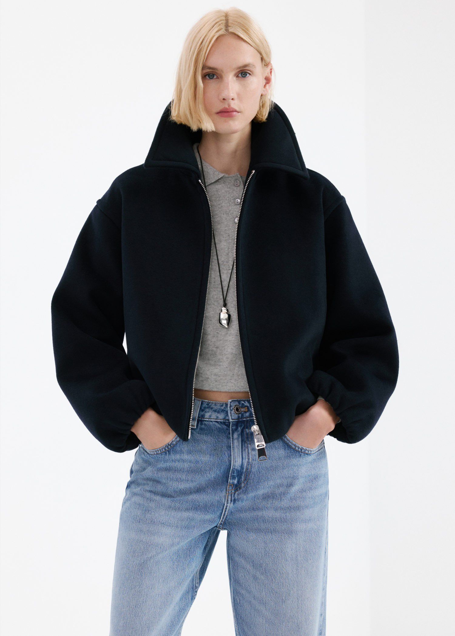 Straight low-waist jeans