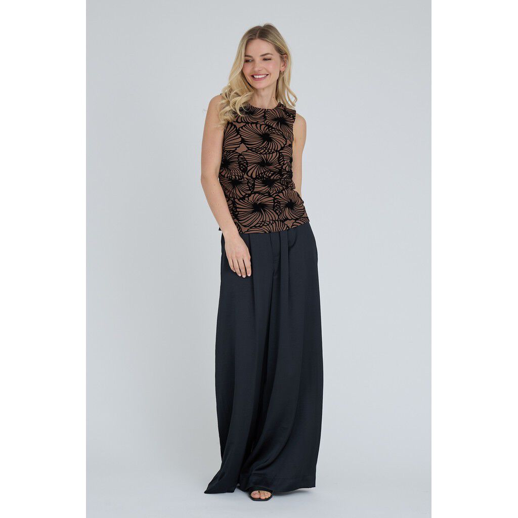Claudine top