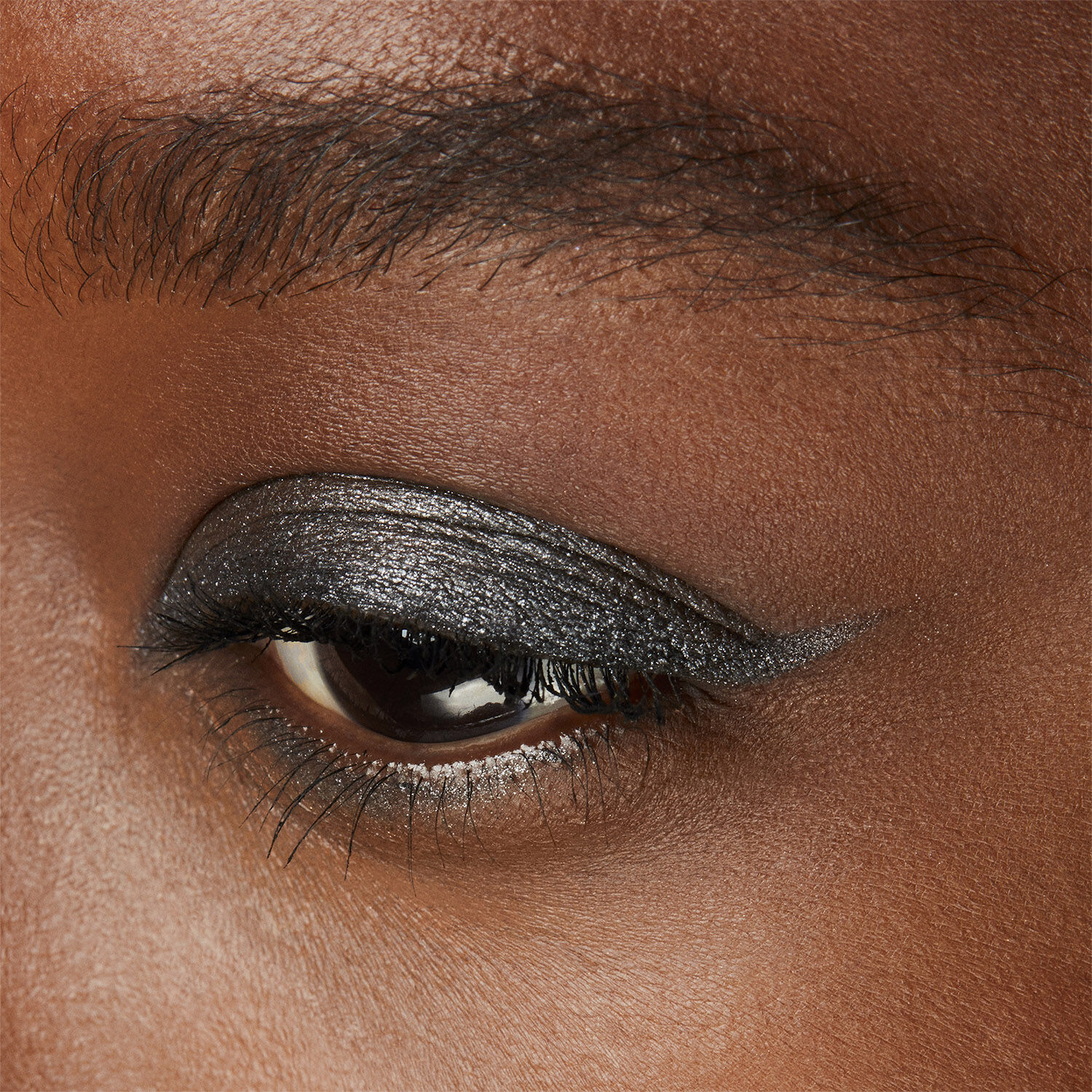 Coloured top gel eyeliner