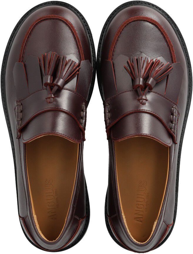 Bred loafer med frynser og kvastdet