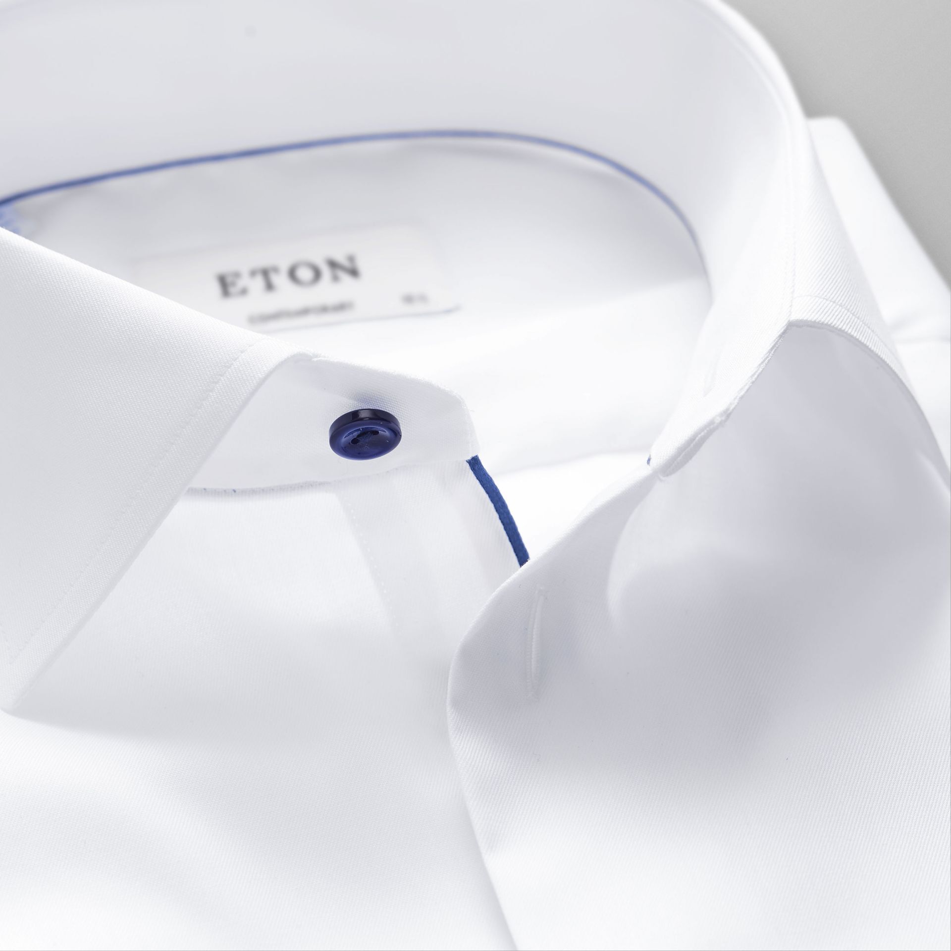 White Twill Shirt Dark Blue Details - Contemporary Fit