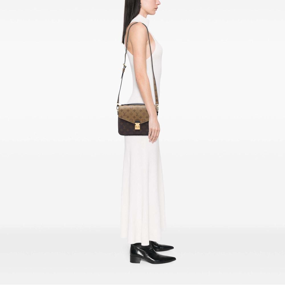 Louis Vuitton Pochette M&eacute;tis
