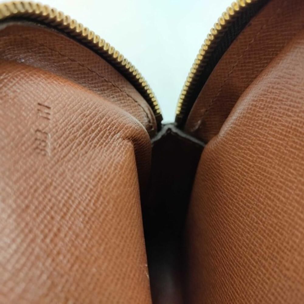 Louis Vuitton Shoulder Bags