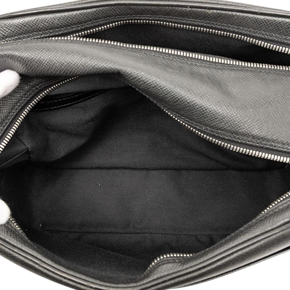 Louis Vuitton Reporter