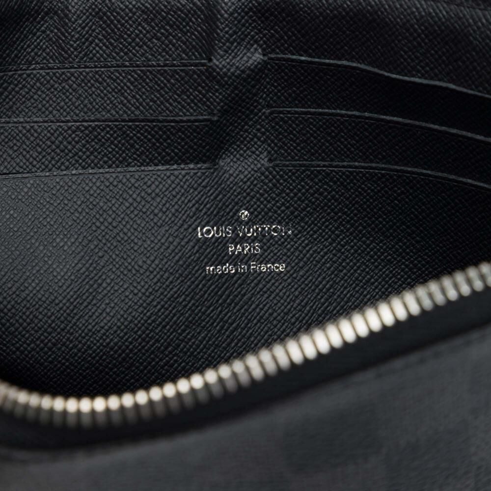Louis Vuitton Clutch