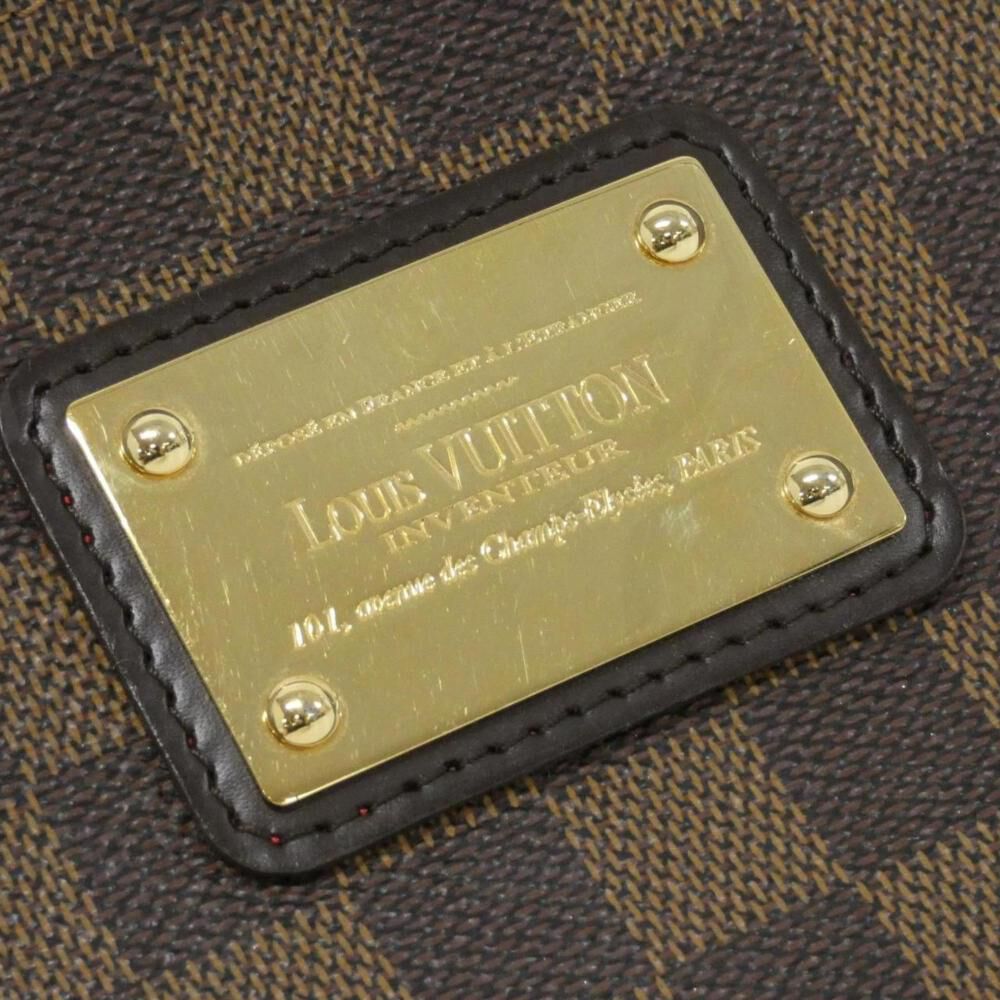 Louis Vuitton Shoulder Bags