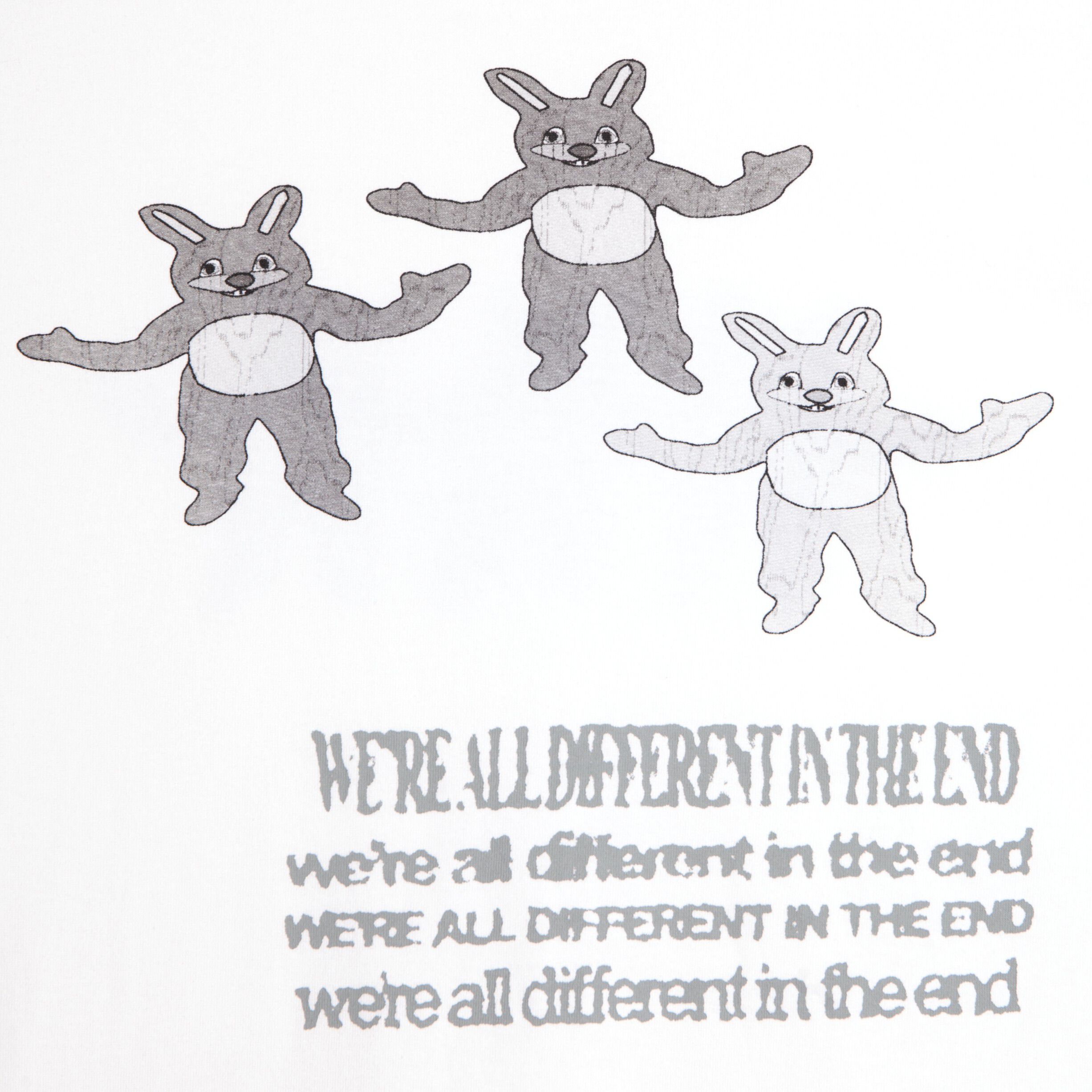 Tee | Different in the end