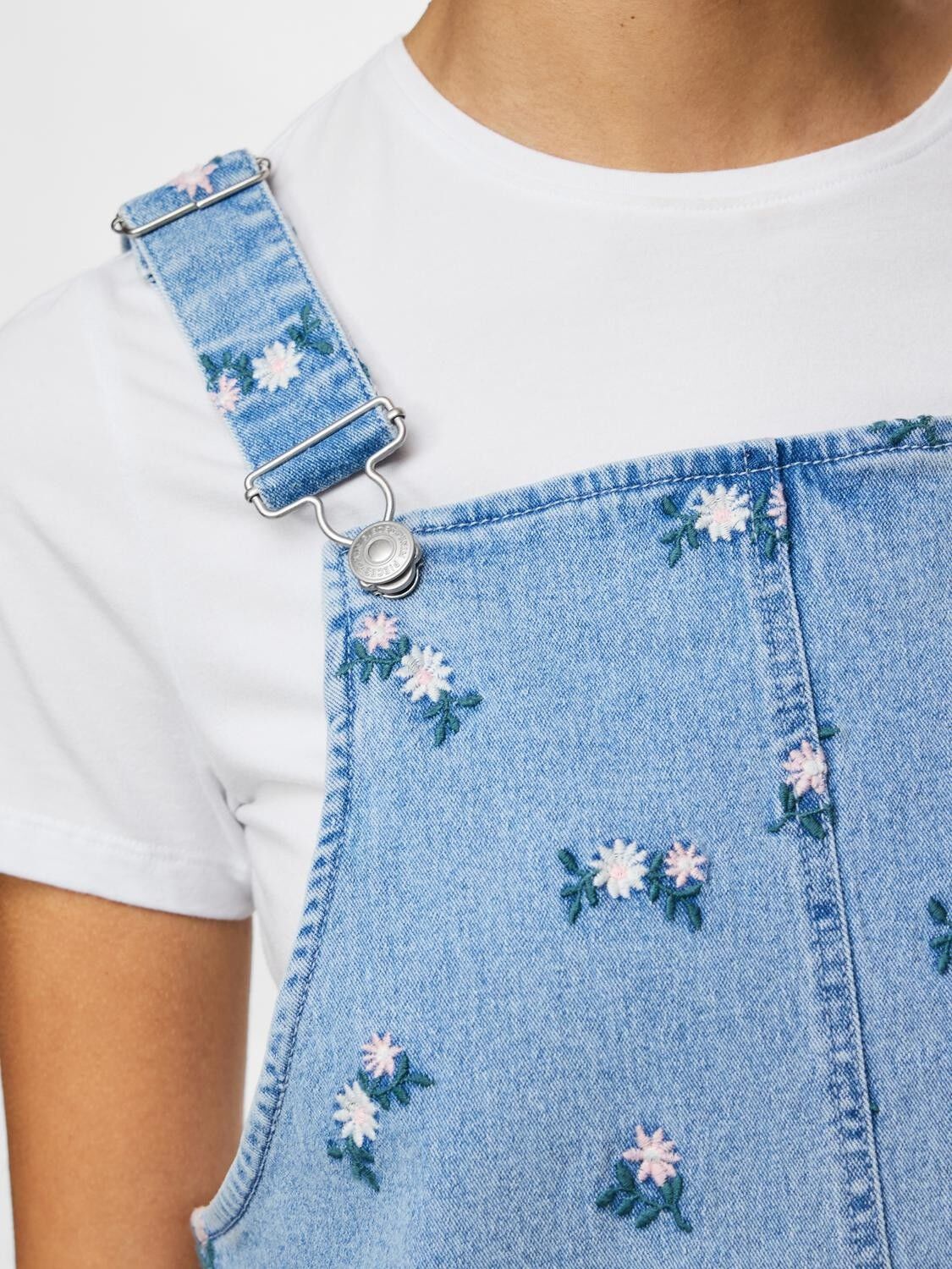 Pcflora Sl Denim Emb Spencer Dress