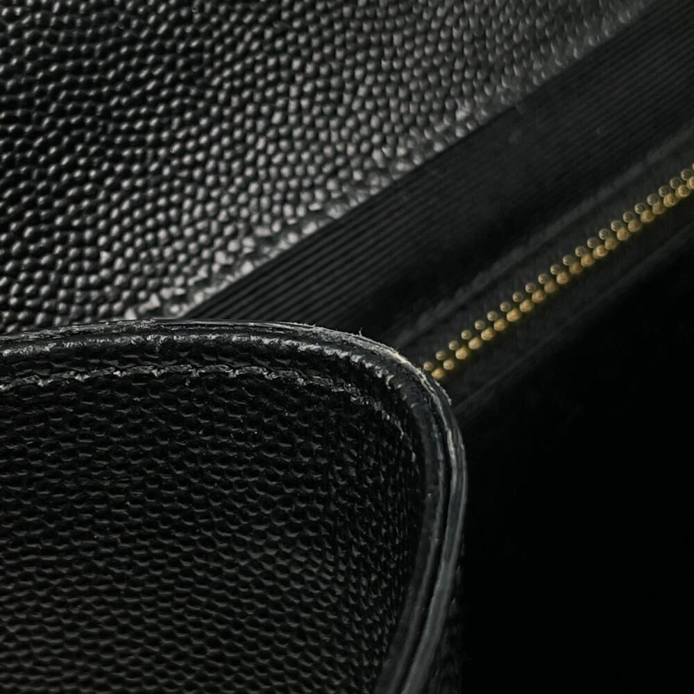 Yves Saint Laurent Shoulder Bag