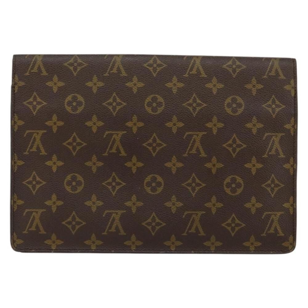 Louis Vuitton Clutch