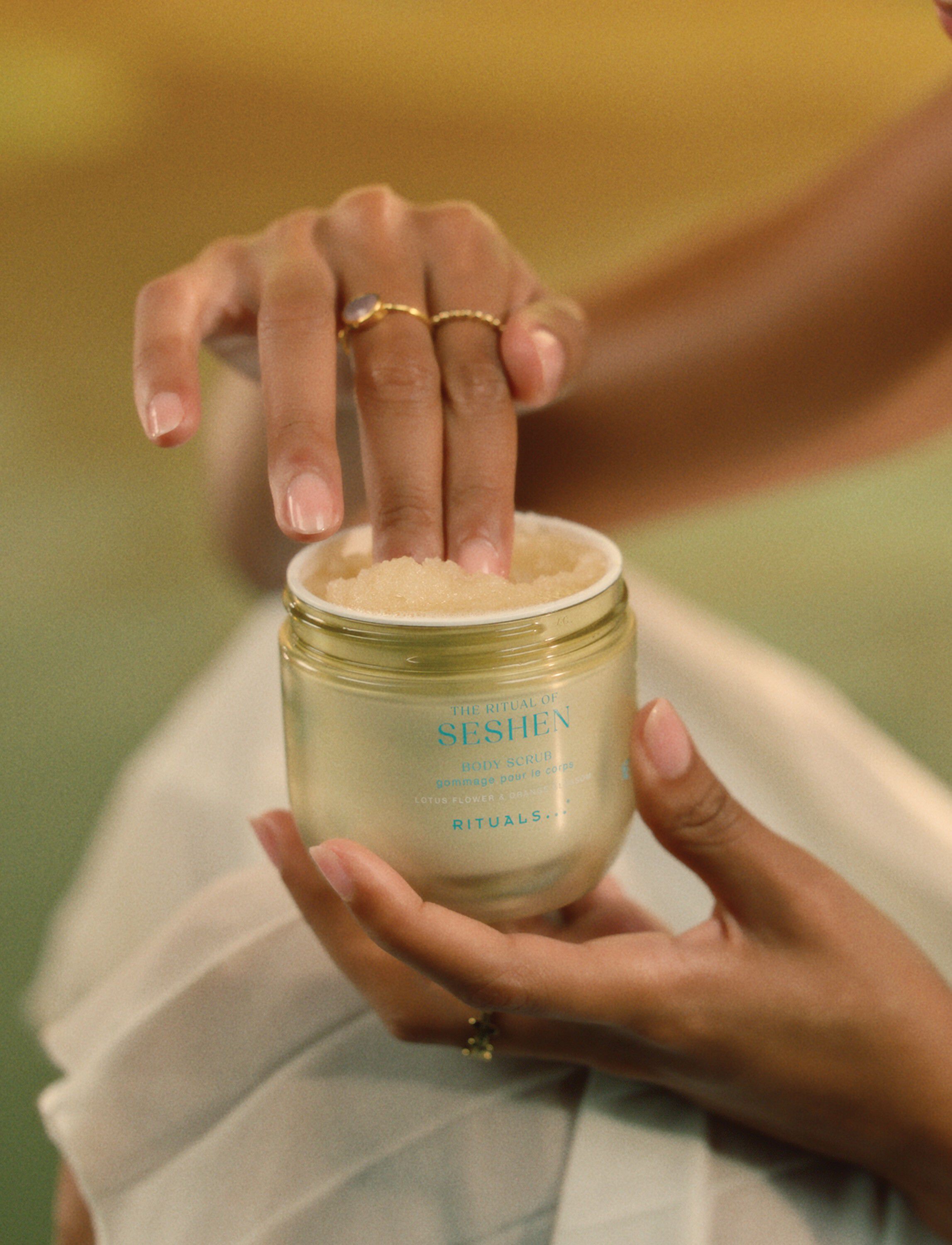 The Ritual of Seshen Body Scrub