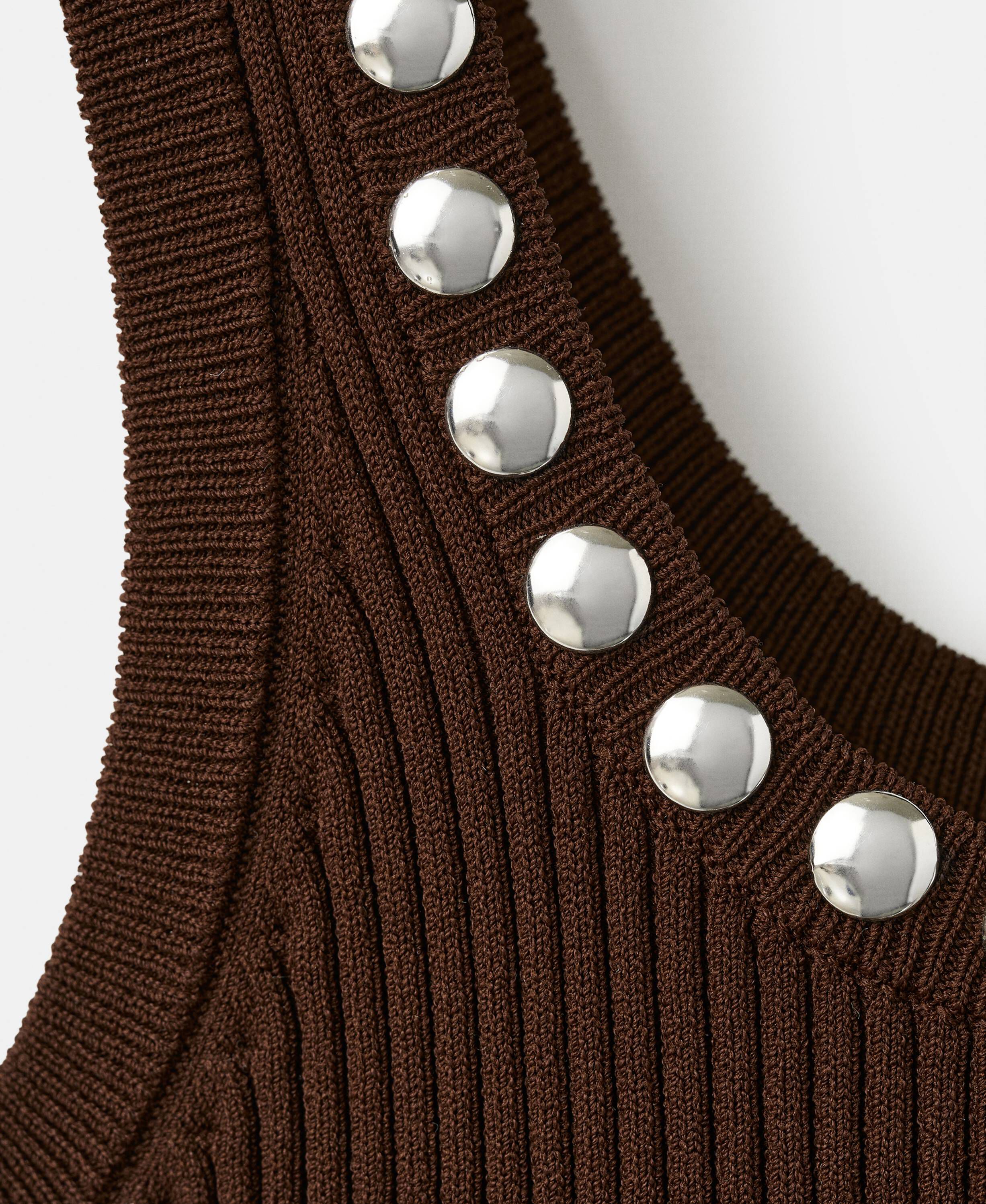 Ribbed studded top