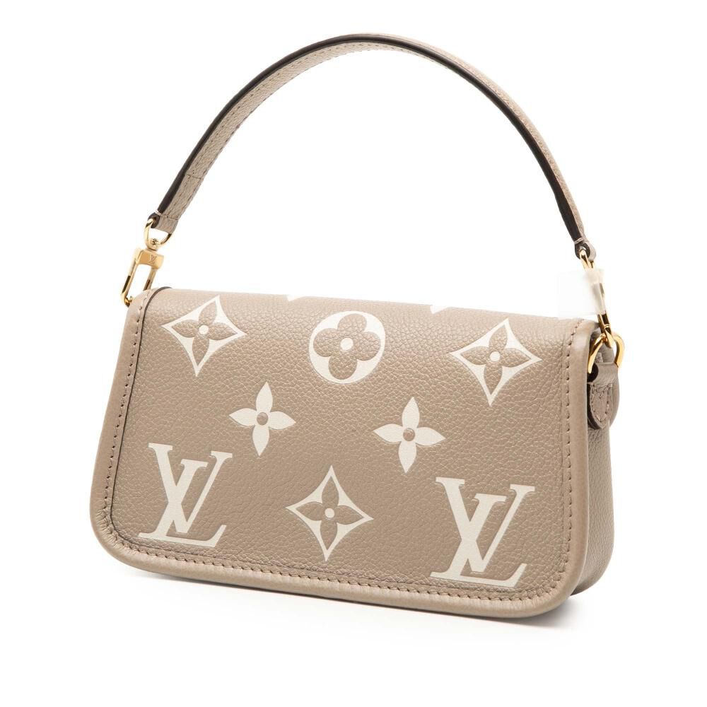 Louis Vuitton Shoulder Bags