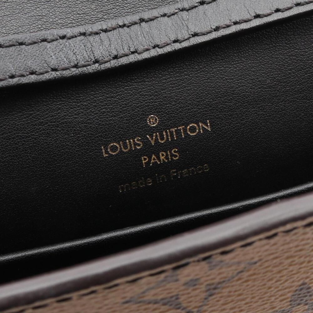 Louis Vuitton Shoulder Bags