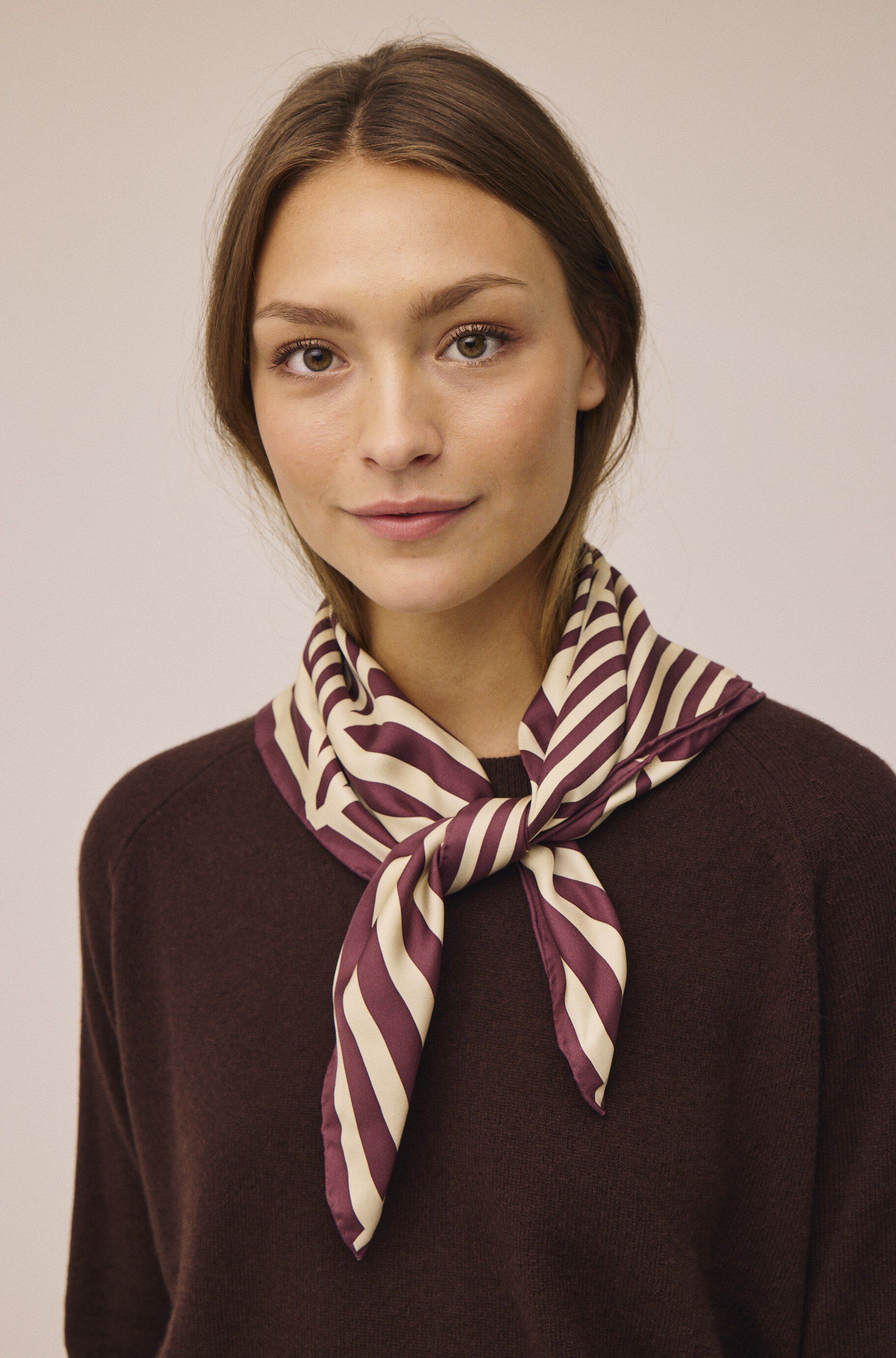 Geometric Scarf 100% Silk - 61x61cm