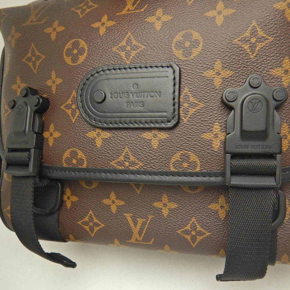 Louis Vuitton Messenger