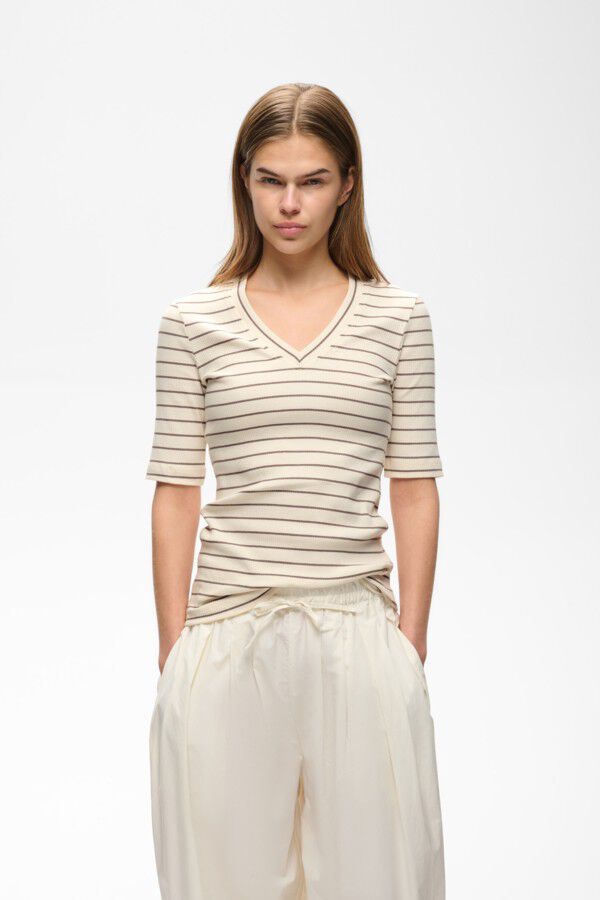 DagnaIW Striped V T-Shirt